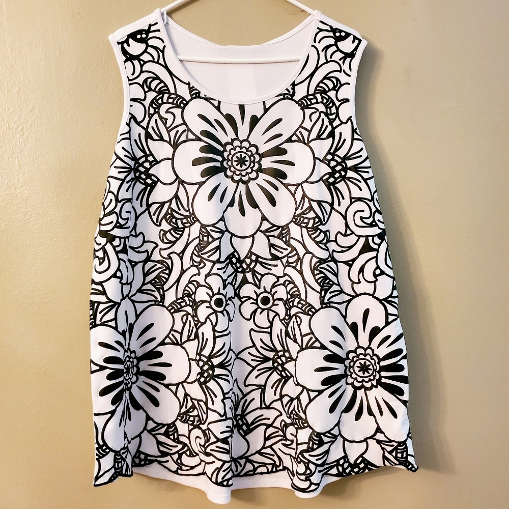 DG2 Sleeveless Floral Print Top NWT